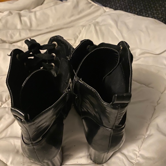 Women’s Black Combat Boot Heels size 10 - Picture 3 of 3